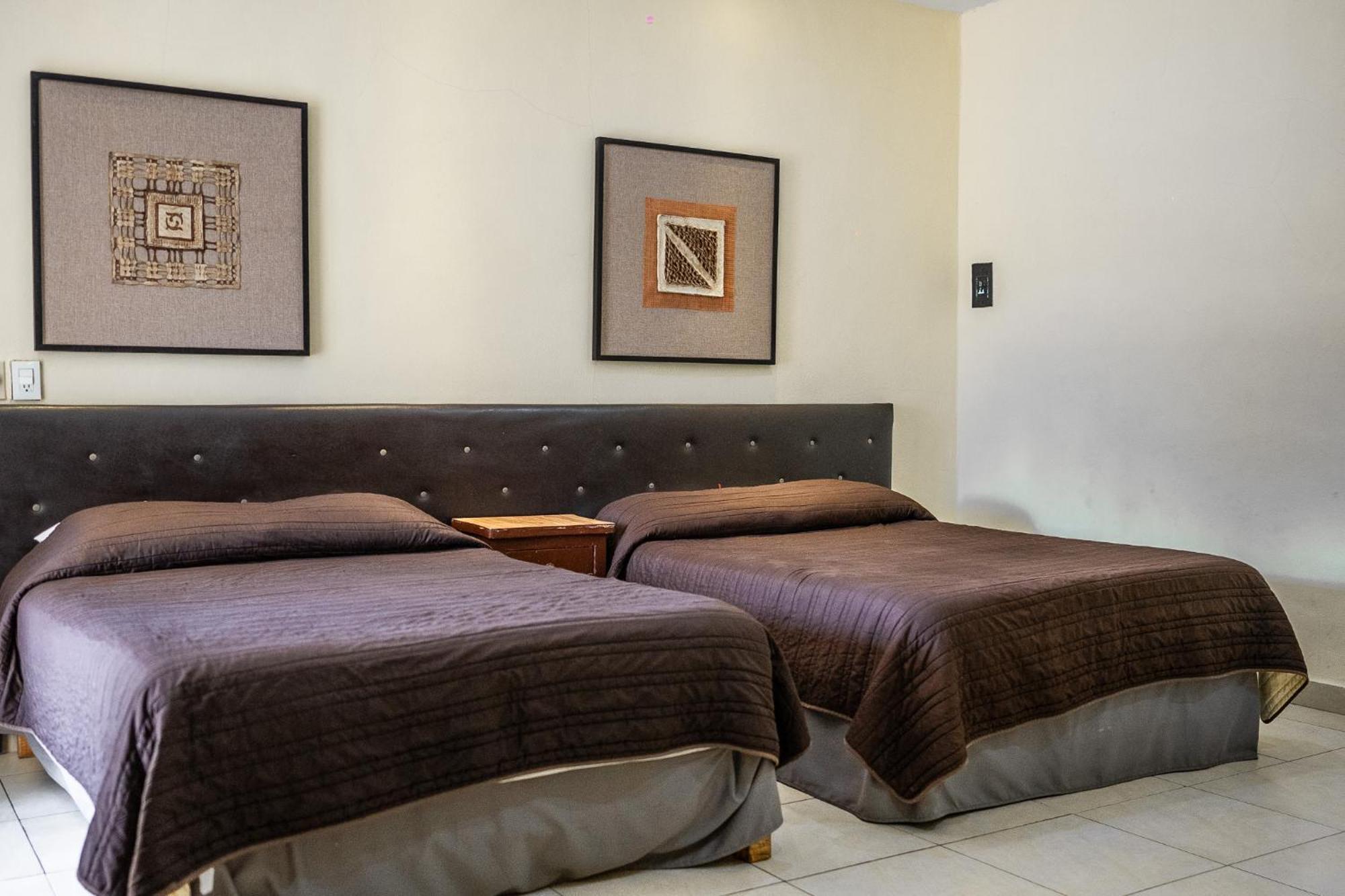 Hotel Maria De La Luz วัลลาโดลิด ภายนอก รูปภาพ