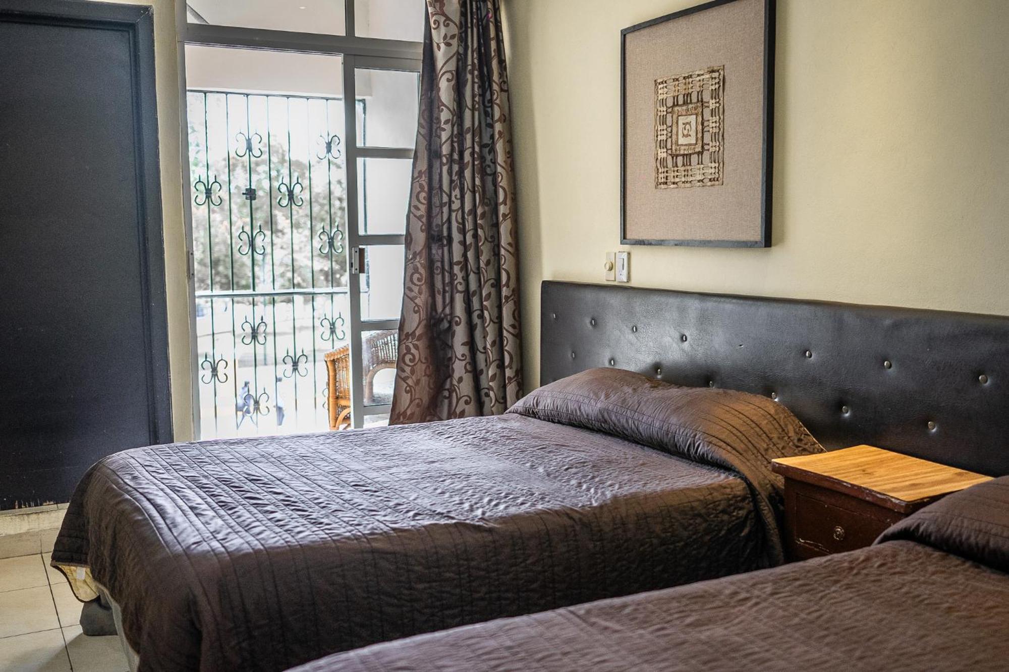 Hotel Maria De La Luz วัลลาโดลิด ภายนอก รูปภาพ