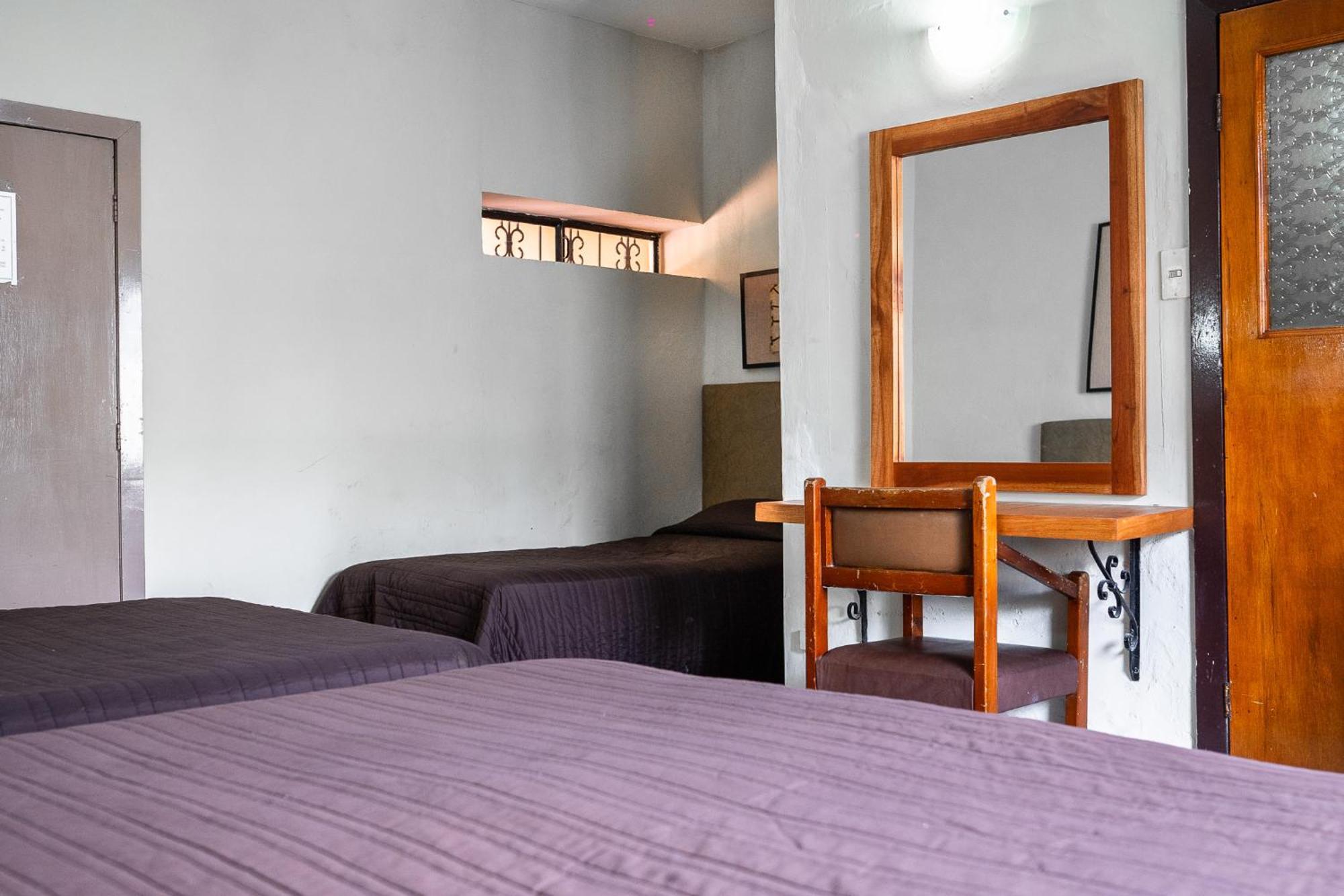 Hotel Maria De La Luz วัลลาโดลิด ภายนอก รูปภาพ