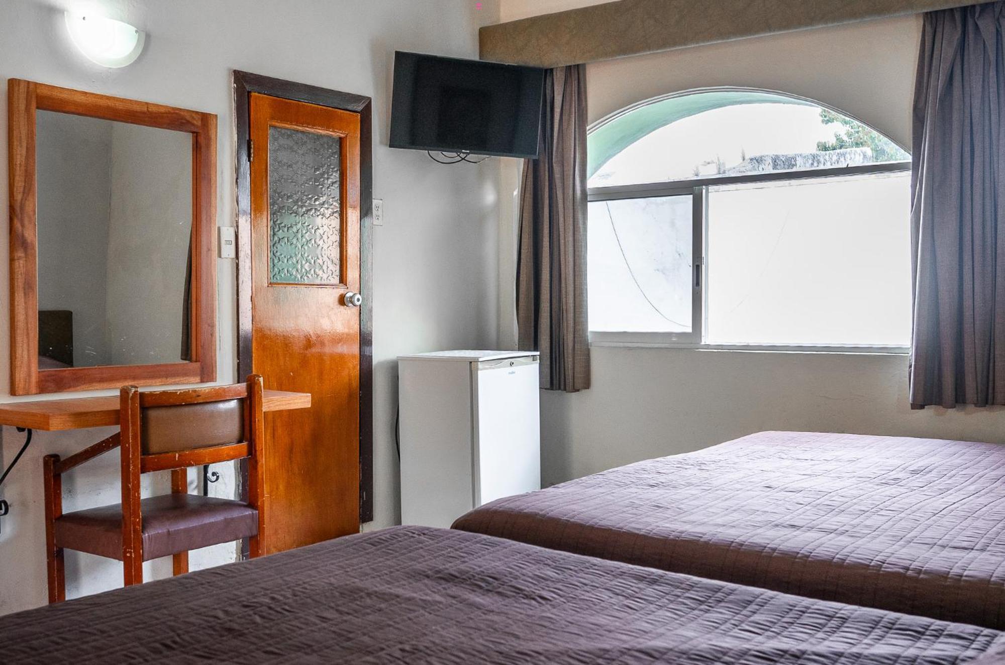 Hotel Maria De La Luz วัลลาโดลิด ภายนอก รูปภาพ