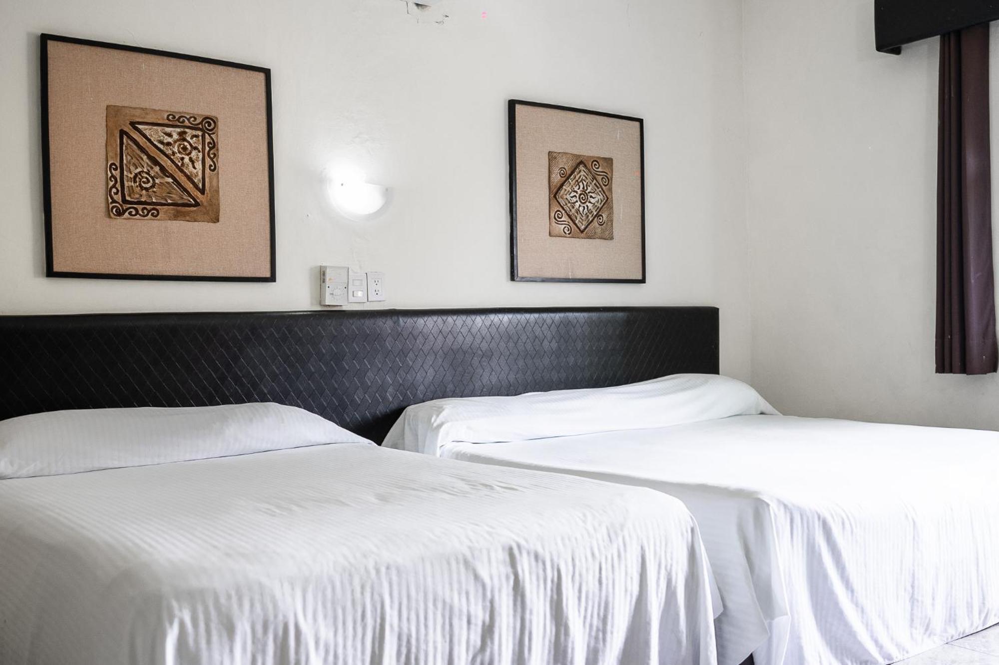 Hotel Maria De La Luz วัลลาโดลิด ภายนอก รูปภาพ