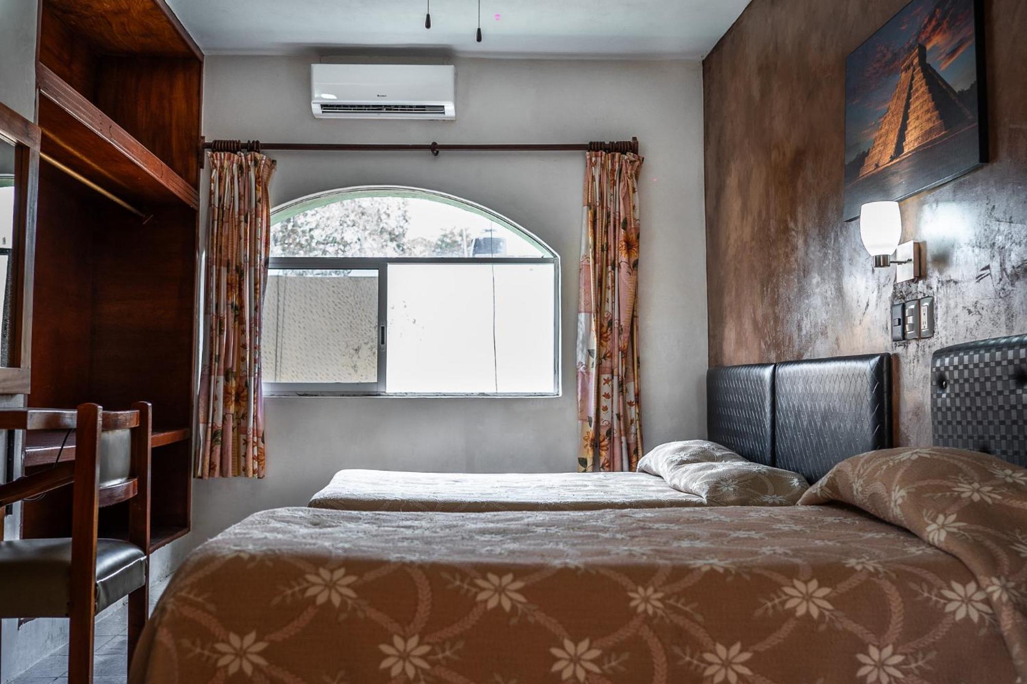 Hotel Maria De La Luz วัลลาโดลิด ภายนอก รูปภาพ