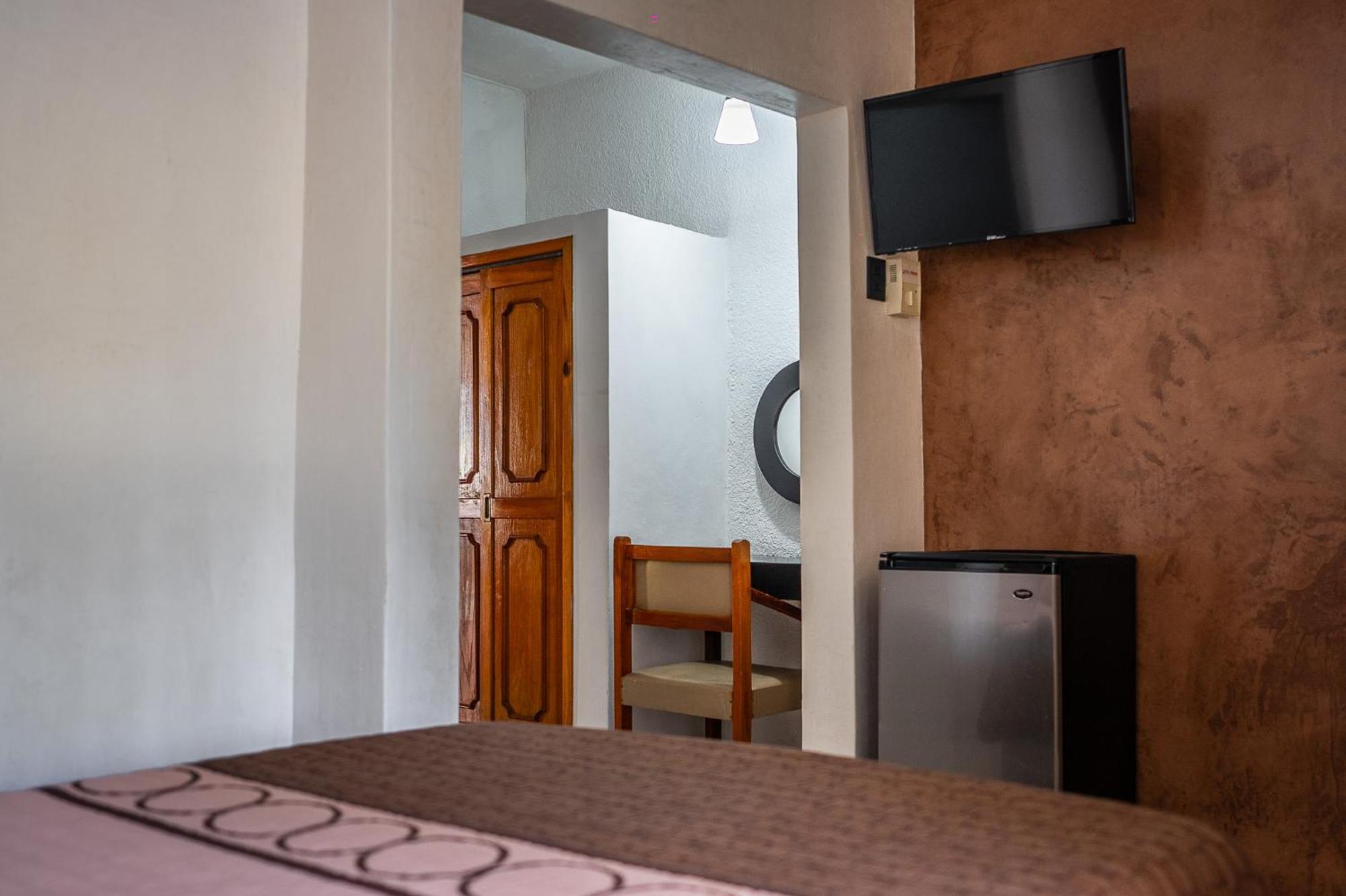 Hotel Maria De La Luz วัลลาโดลิด ภายนอก รูปภาพ