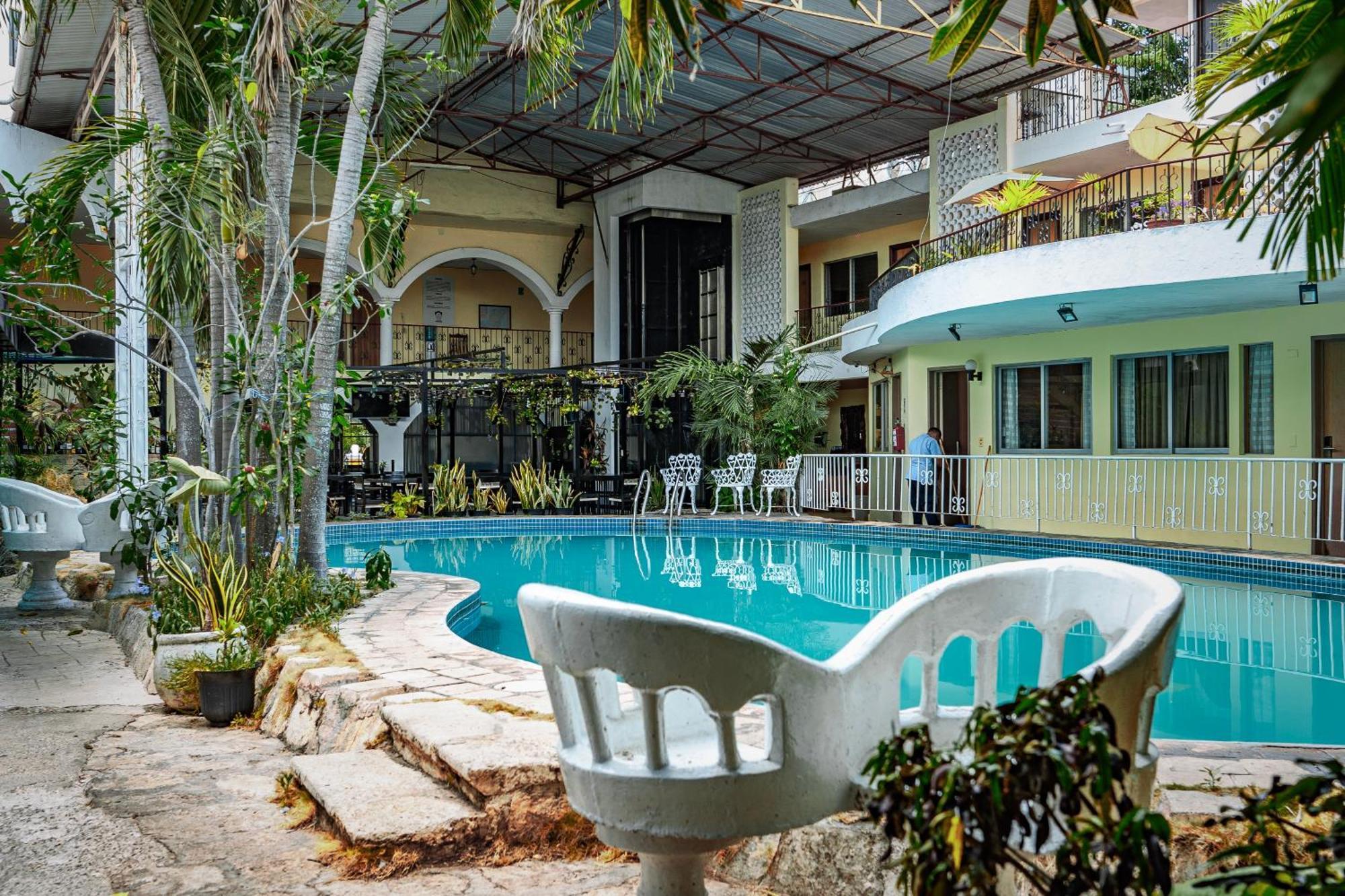 Hotel Maria De La Luz วัลลาโดลิด ภายนอก รูปภาพ