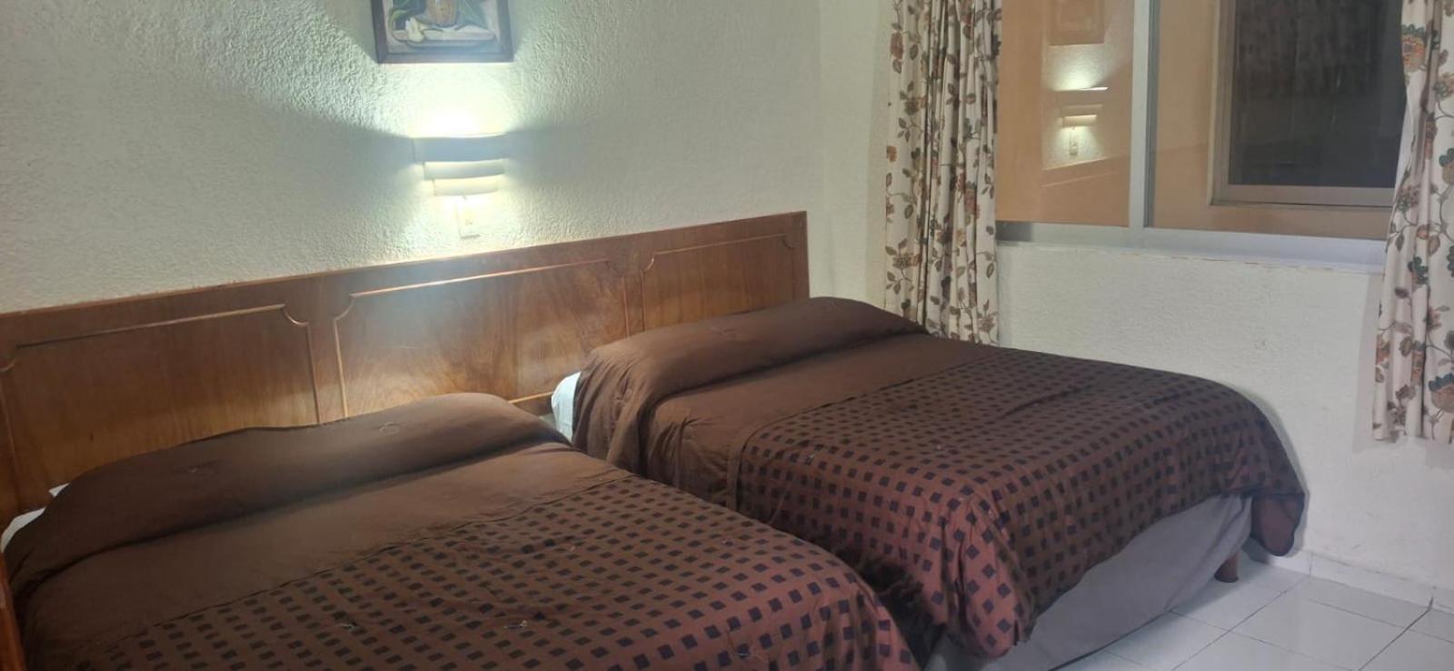 Hotel Maria De La Luz วัลลาโดลิด ภายนอก รูปภาพ